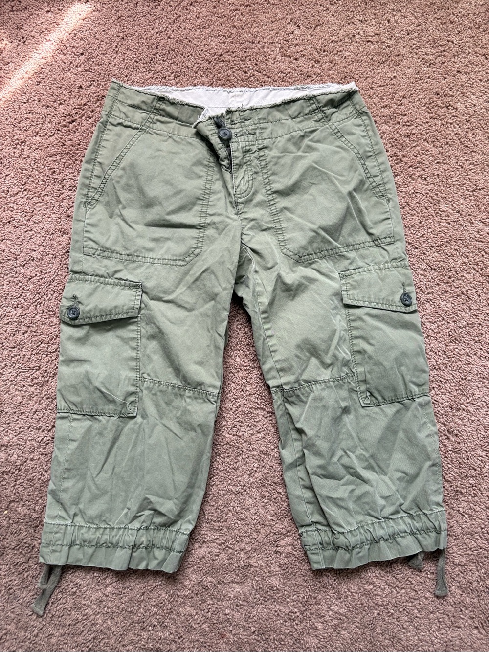 Banana Republic Olive Cargo Cropped Shorts